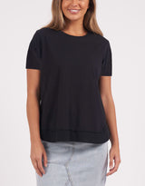 foxwood-farrah-short-sleeve-tee-black-womens-clothing