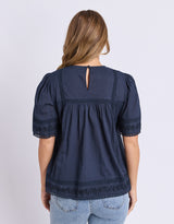 foxwood-juna-top-navy-womens-clothing