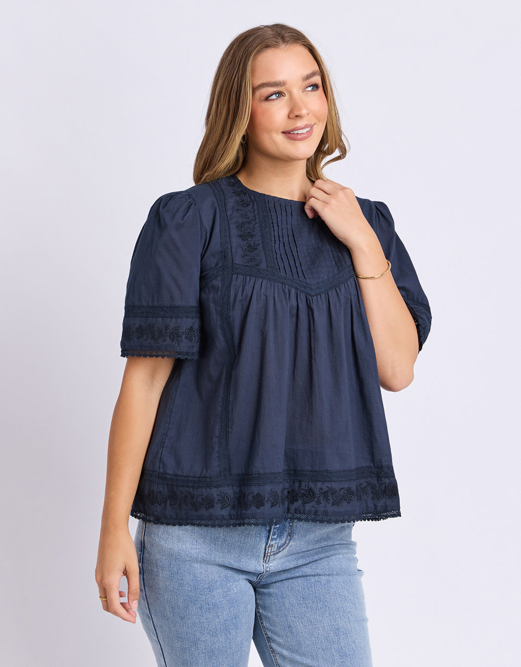 foxwood-juna-top-navy-womens-clothing