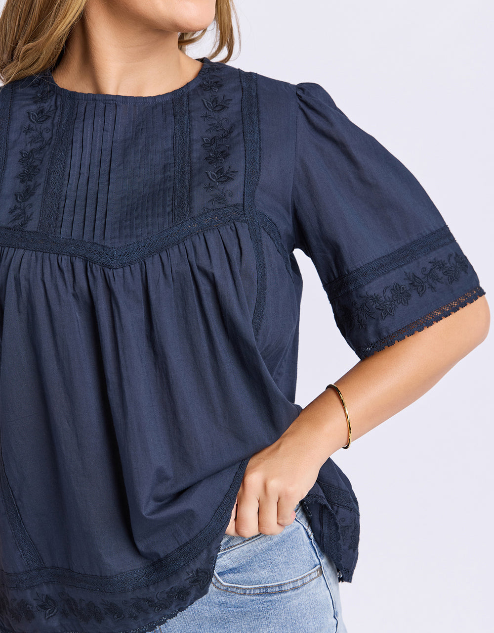foxwood-juna-top-navy-womens-clothing