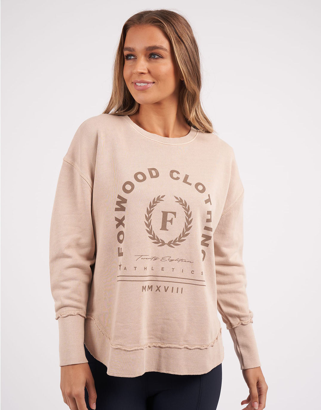 foxwood-medalion-crew-oatmeal-womens-clothing