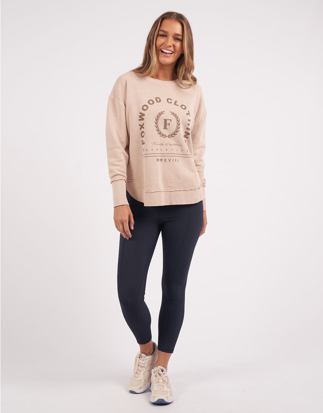 foxwood-medalion-crew-oatmeal-womens-clothing