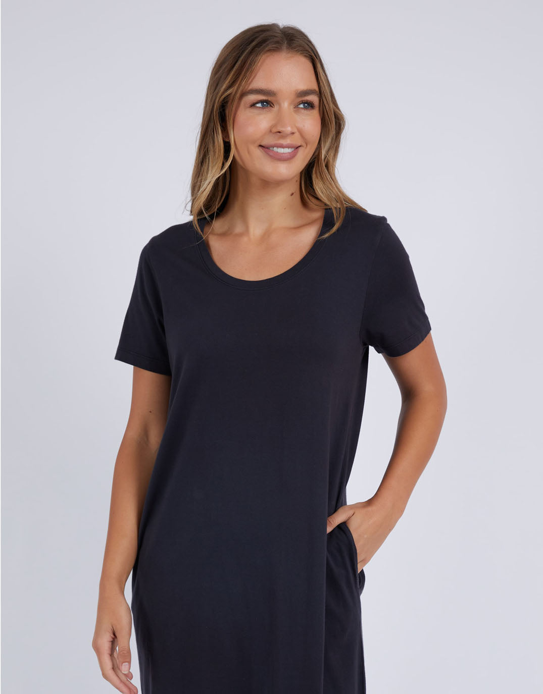 foxwood-rhythm-dress-black-womens-clothing