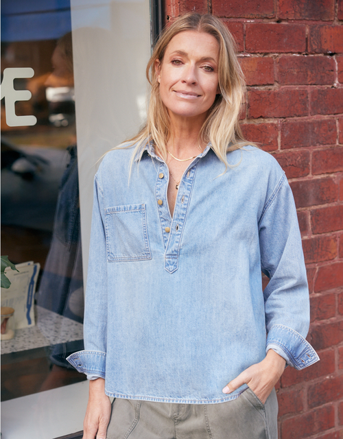 Henley Claudia Shirt - Mid Wash