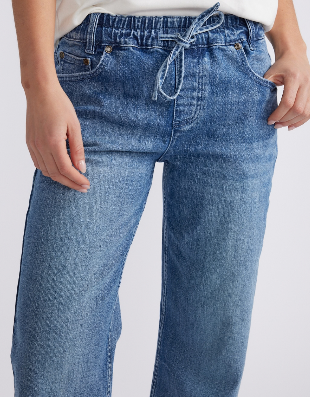 The Jean Jogger - Mid Wash