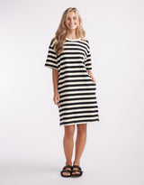 label-of-love-haven-short-sleeve-tee-dress-black-cream-womens-clothing