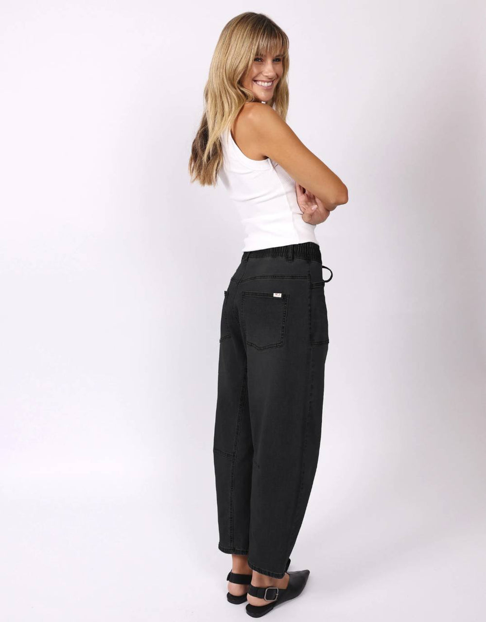 Leo Barrel Jeans - Black