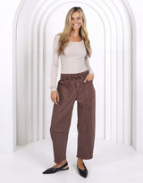 monaco-leo-barrel-jeans-chocolate-womens-clothing