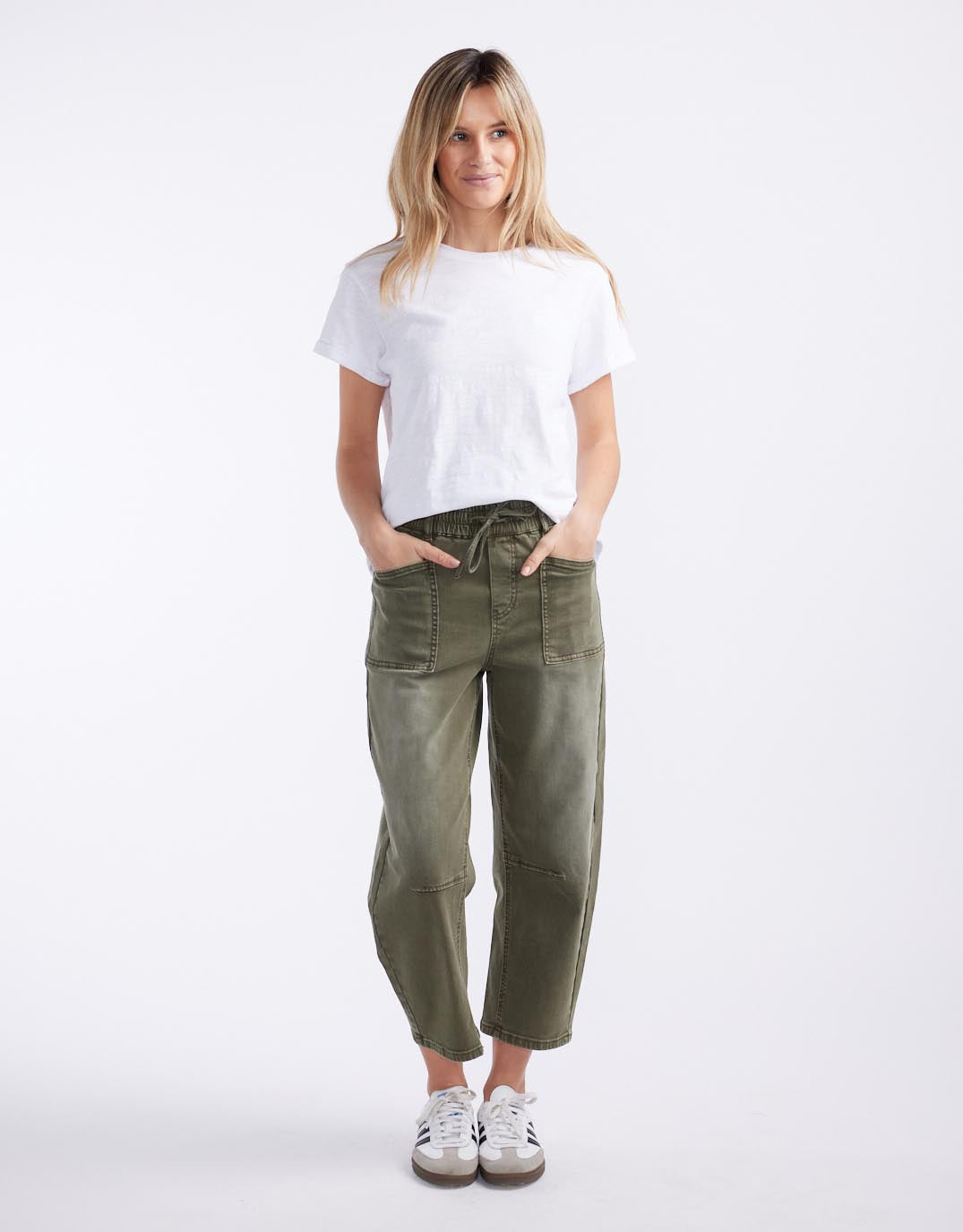 monaco-leo-barrel-jeans-khaki-womens-clothing