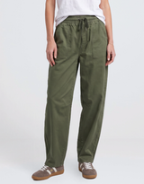 Quinn Barrel Jogger - Basil