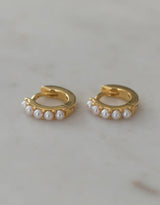 sophie-mini-pearl-huggie-gold-earrings