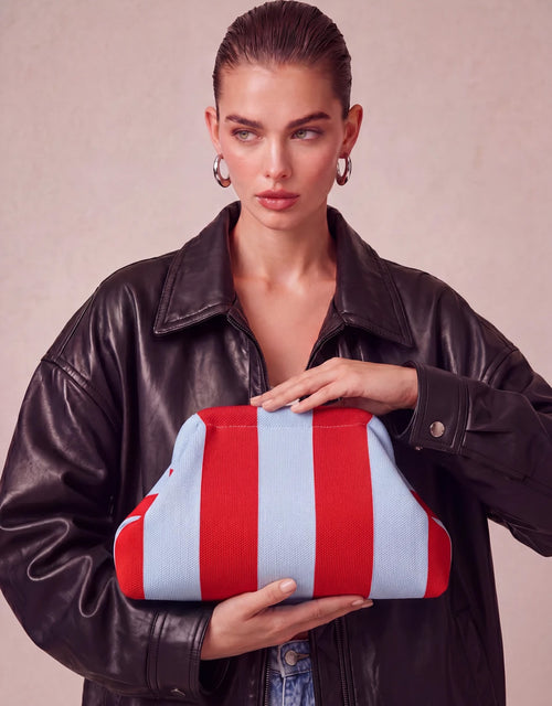 City Girl Pouch 2.0 - Baby Blue/Red