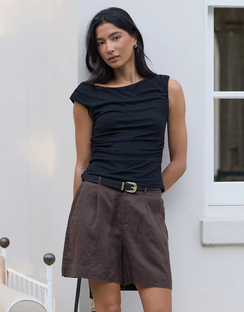 stories-be-told-literal-linen-pleat-front-shorts-chocolate-womens-clothing