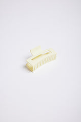 white-and-co-claw-clip-pastel-yellow