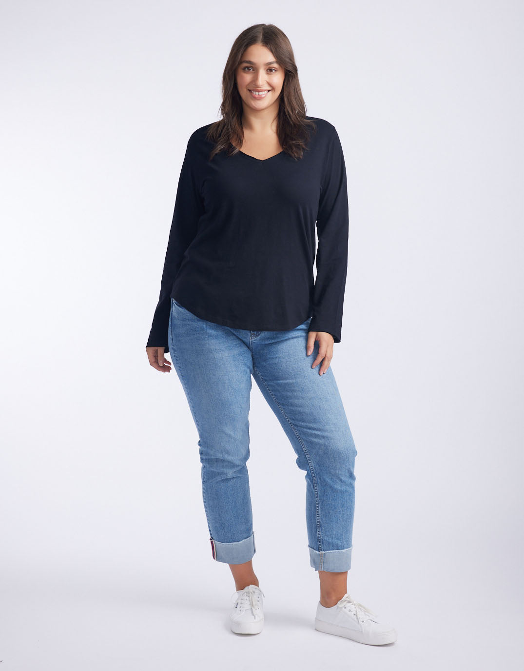 White & Co. - Original V-Neck Long Sleeve T-Shirt - Black - White & Co Living Tops