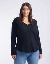 White & Co. - Original V-Neck Long Sleeve T-Shirt - Black - White & Co Living Tops