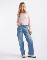 white-co-essential-scoop-hem-long-sleeve-t-shirt-dusty-rose-womens-clothing