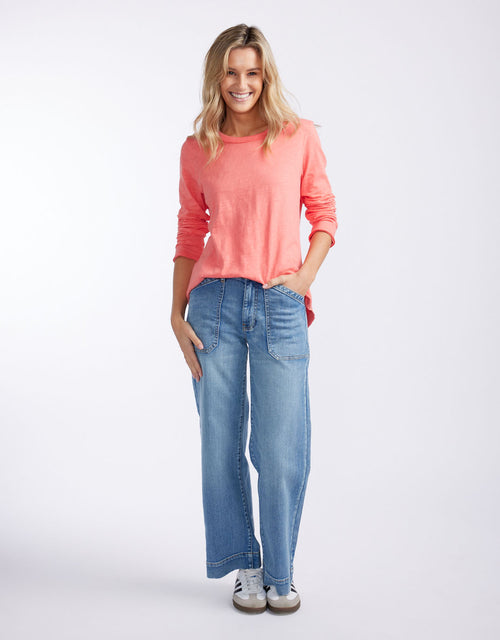 white-co-essential-scoop-hem-long-sleeve-t-shirt-melon-womens-clothing