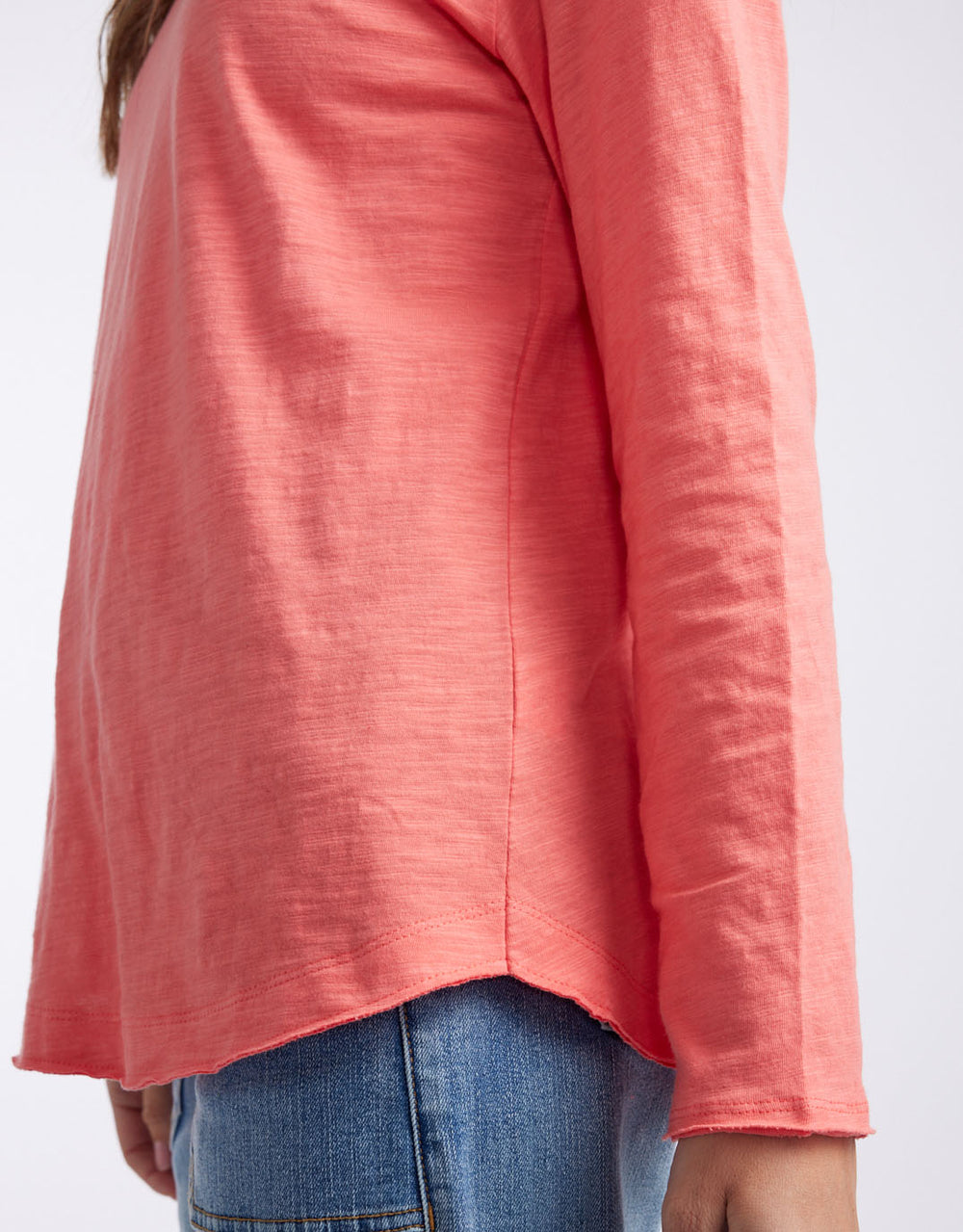 white-co-essential-scoop-hem-long-sleeve-t-shirt-melon-womens-clothing