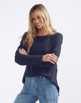 white-co-essential-scoop-hem-long-sleeve-t-shirt-navy-womens-clothing