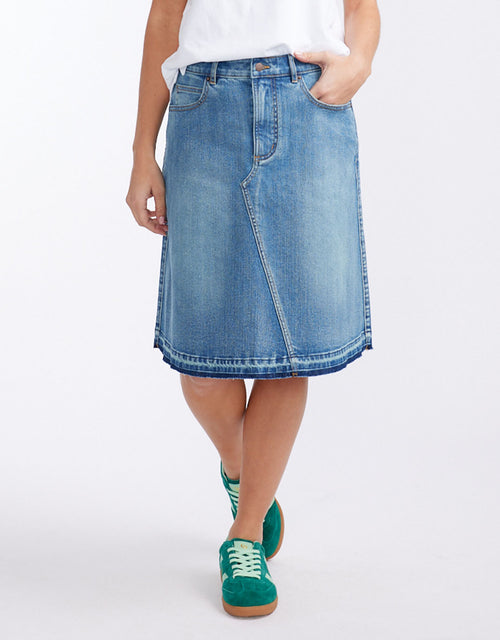 white-co-holly-denim-skirt-mid-wash-womens-clothing