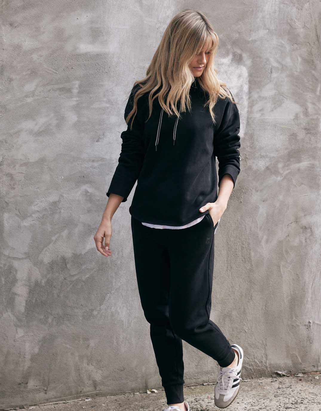 white-co-monogram-fleece-hoodie-black-womens-clothing