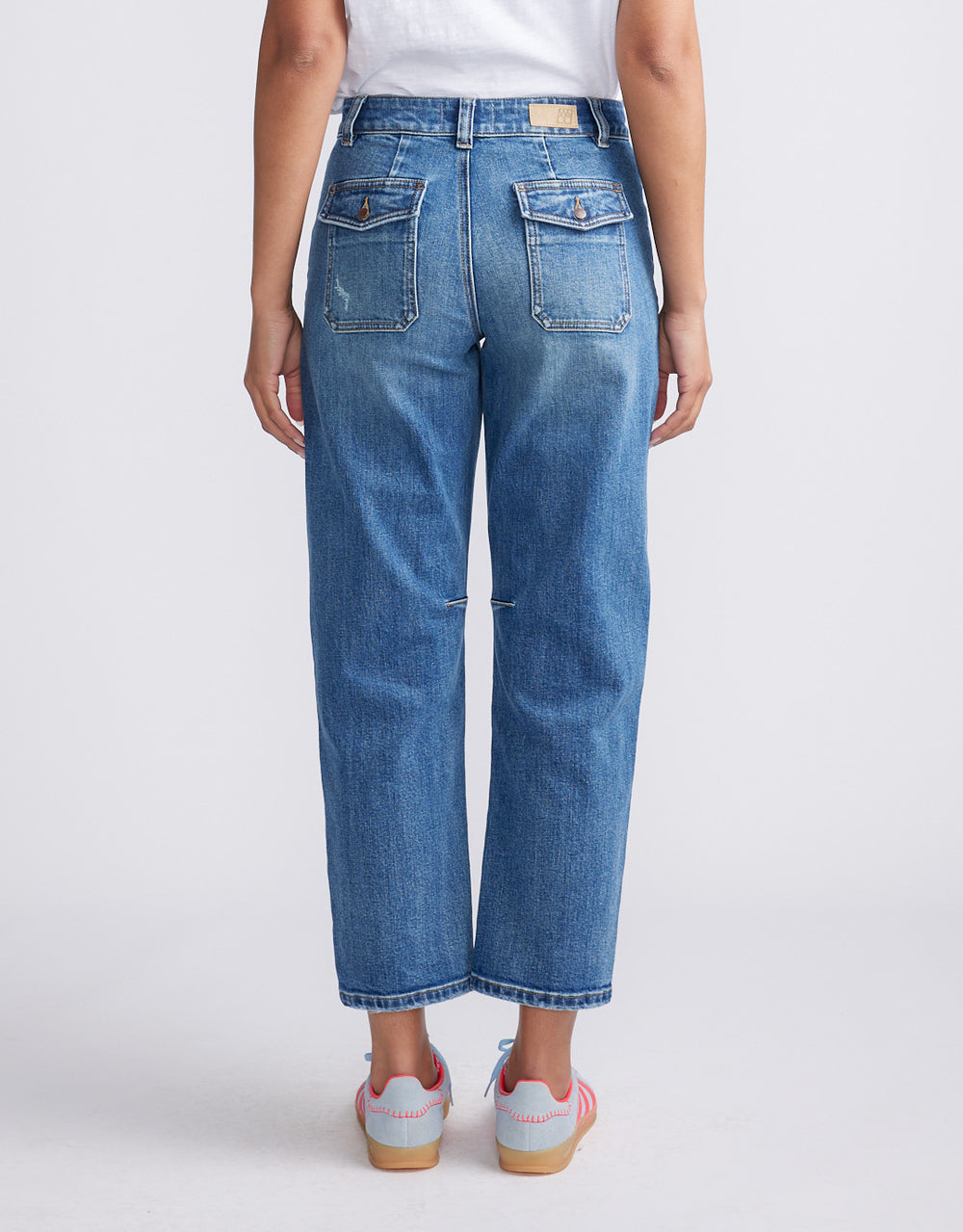 Saskia Stretch Cargo Barrel Jean - Mid Wash