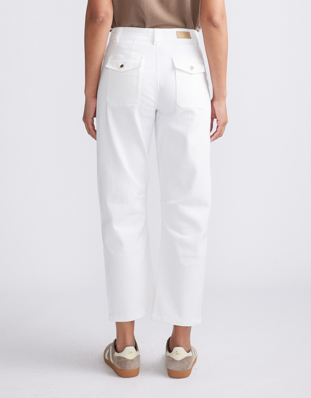Saskia Cargo Barrel Jean - White