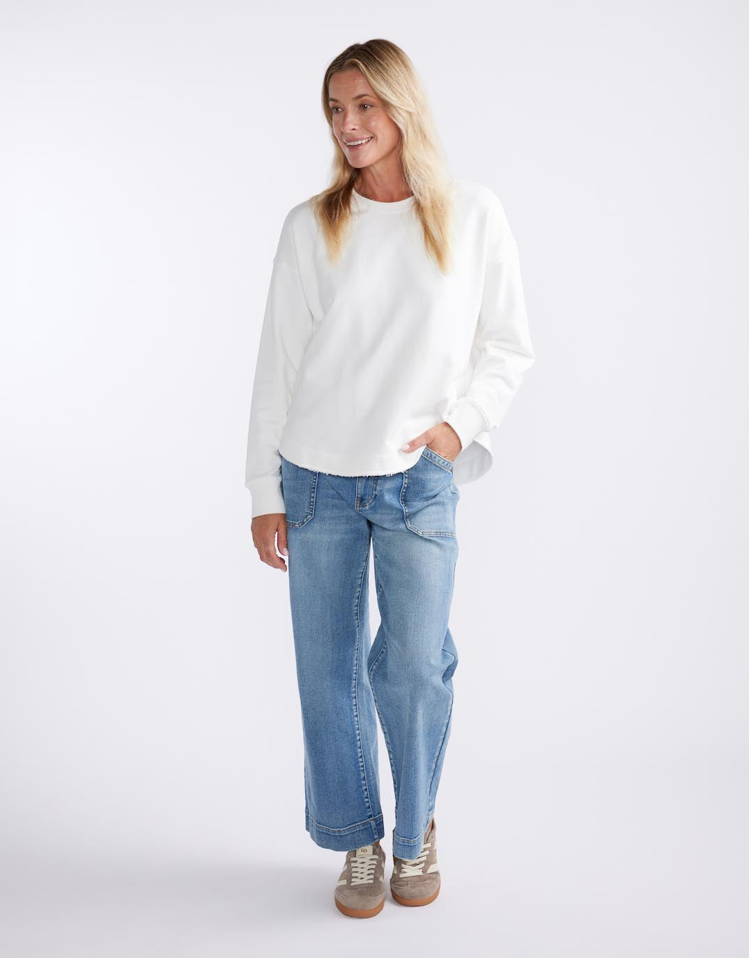 white-co-staple-scoop-hem-sweat-white-womens-clothing