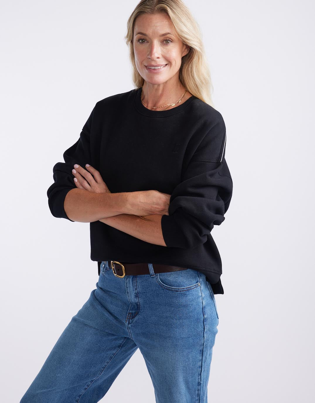 white-co-the-lounger-crew-black-womens-clothing