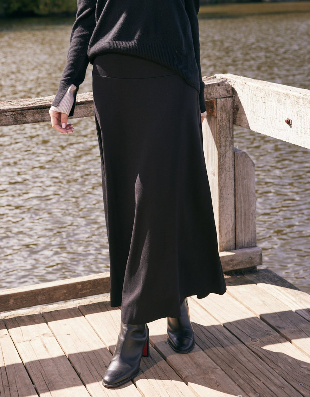 white-co-timeless-ponte-midi-skirt-black-womens-clothing
