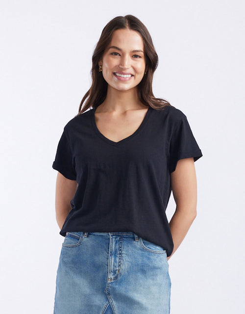 Turn Back V Neck T-Shirt - Black