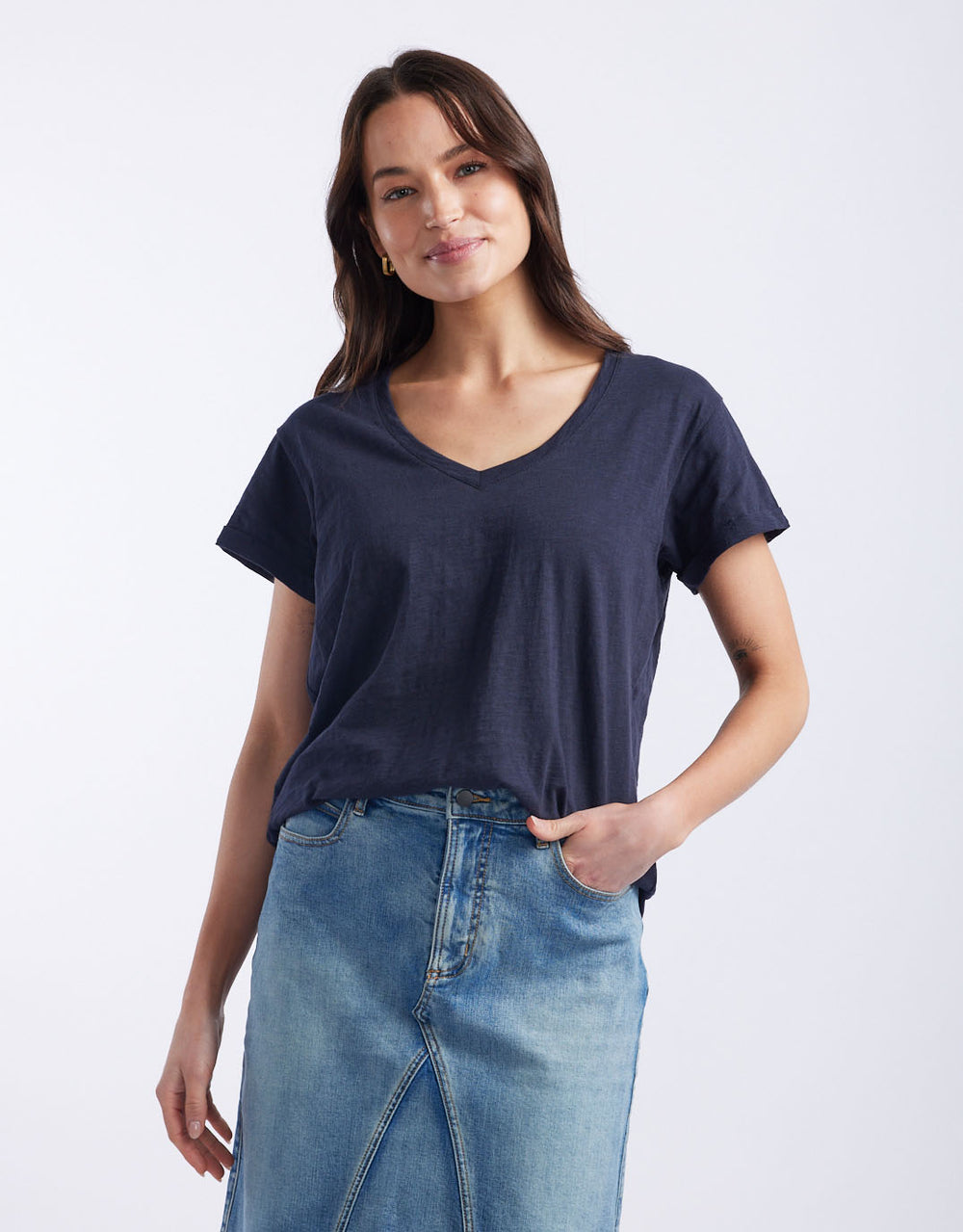 Turn Back V Neck T-Shirt - Navy