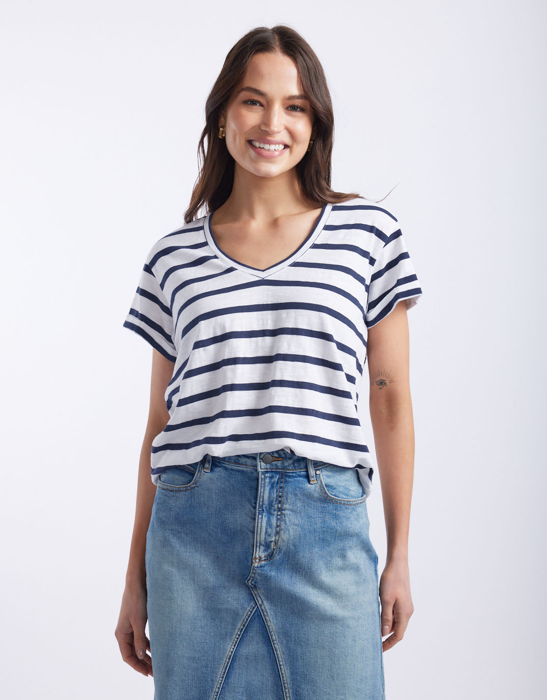 Turn Back V Neck T-Shirt - White/Navy Stripe