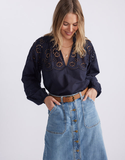 Fleur Broderie Blouse - Navy