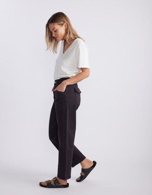 Saskia Stretch Cargo Barrel Jean - Washed Black