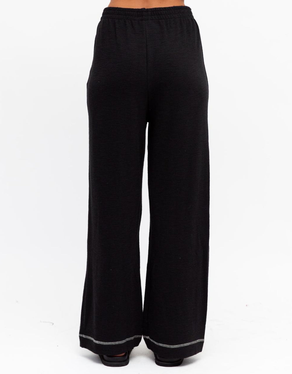 worthier-contrast-stitch-pants-black-womens-clothing