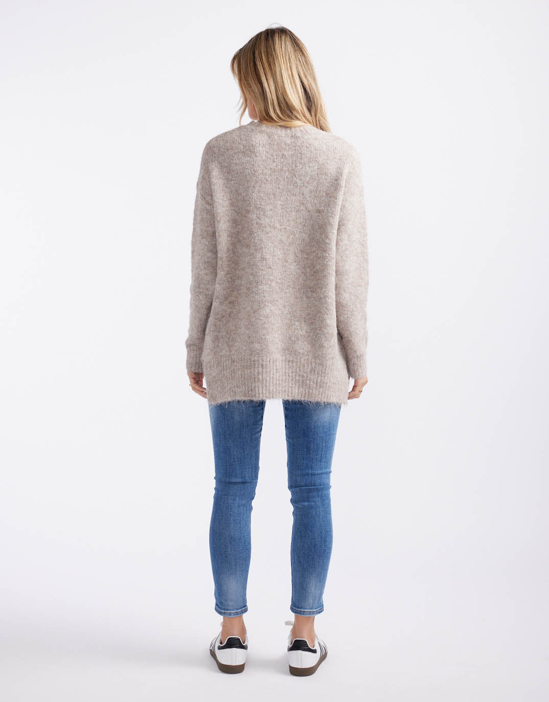 worthier-mira-cosy-crew-wool-knit-oat-womens-clothing