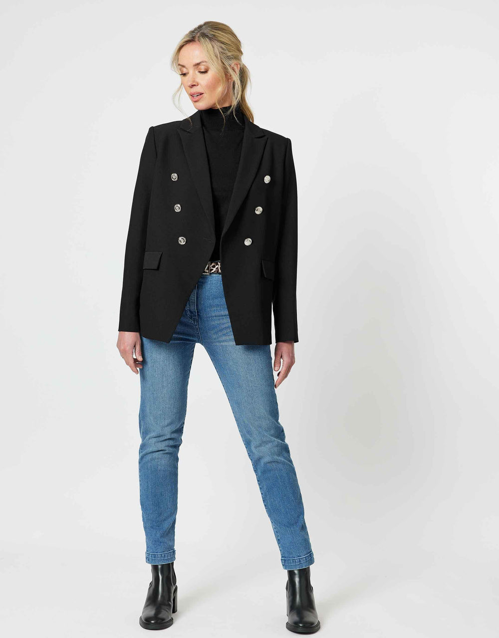 Gordon Smith - Lauren Blazer - Black - White & Co Living Jackets